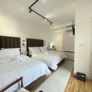 vila-nela.albaniahotels.org/
